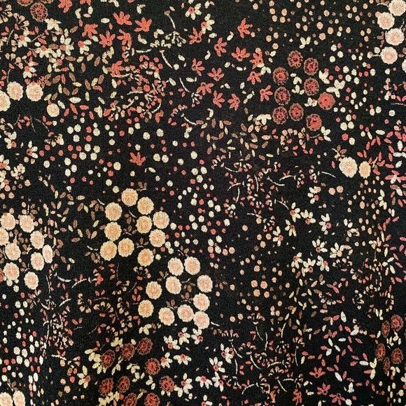 J. Jill Floral Stretch Top - Picture 3 of 6